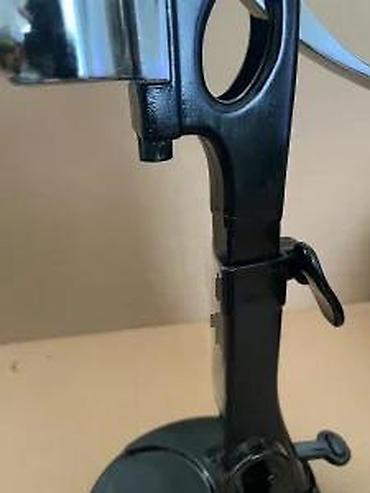 Ostala kuhinjska oprema: Profesionalni stoni otvarač za vino s polugom - Masivan stoni — 9