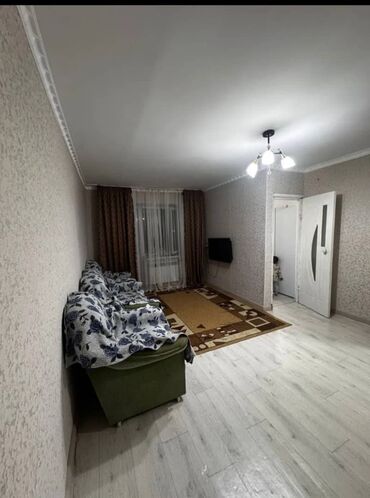 срочно сдаётся квартира маладая гвардия: 3 бөлмө, 58 кв. м, 4 кабат, Косметикалык ремонт