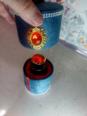 Ətriyyat: Avropanın ən gözəl delüks yağ ətirləri. Hədiyyəlik qutular — 10