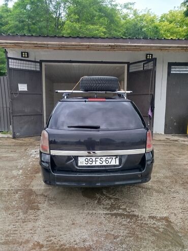 Opel: Opel Astra: 1.6 l | 2009 il 28000 km Universal — 2