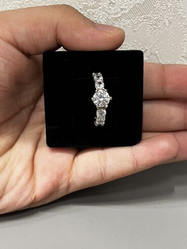 Üzüklər: Nişan, Üzük -da lalafo.az — 9 Üzüklər: Nişan, Üzük — 9