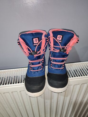 obuca lara: Boots, Rang, Size - 30