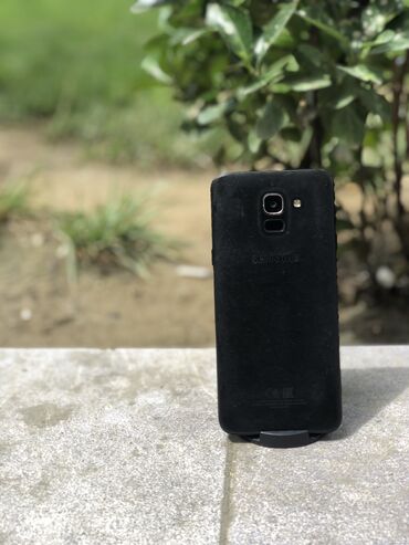 телефон флай маленький: Samsung Galaxy J6 2018, 32 ГБ, цвет - Черный, Кнопочный, Отпечаток пальца, Face ID
