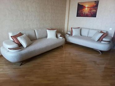 2 eded divan birge 1100 azn.Cemisi 4 aydir alinib.Isdifade