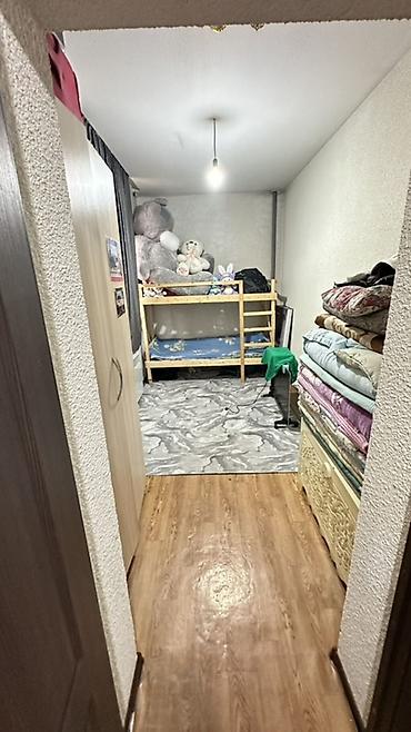 Сдается комната с подсилением для девушек адрес Кызыл аскер оплата at lalafo.kg Сдается комната с подсилением для девушек адрес Кызыл аскер оплата