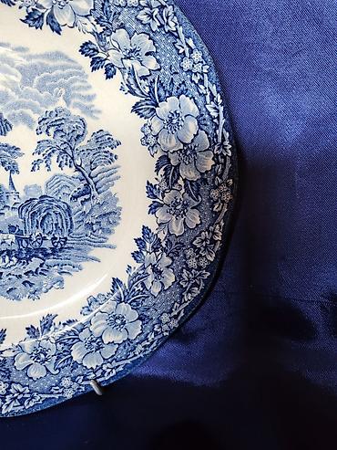 Ostali antikviteti: Engleski tanjir za na zid Wedgwood iz 70ih. Engleski tanjir za na — 7