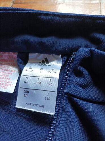 vise boja kompletic: Adidas, 140-146