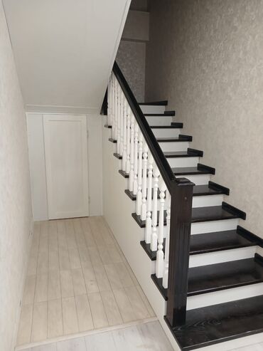 Деревянные лестницы: Деревянная лестница Для дома, Бесплатный замер, Форма лестницы: Много-маршевая, Стиль: Классический — 17