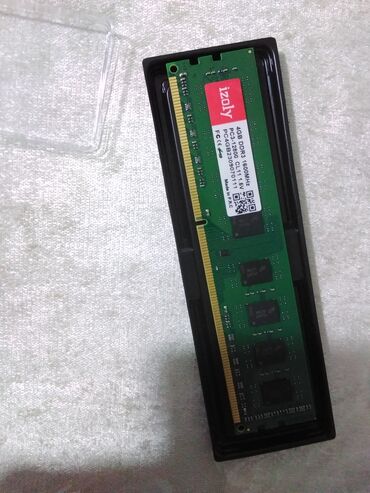 kompüter ramı: Operativ yaddaş (RAM) 4 GB, 1600 Mhz, DDR3, PC üçün, Yeni