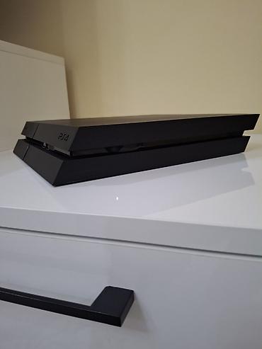 ps4 proşifka: Qeyd: PlayStation 4 ideal vəziyətdədir. Üzərində 2 ədəd təzə pult — 1