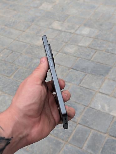 one plus 7: OnePlus 13R, Б/у, 256 ГБ, цвет - Черный, 1 SIM, eSIM — 5