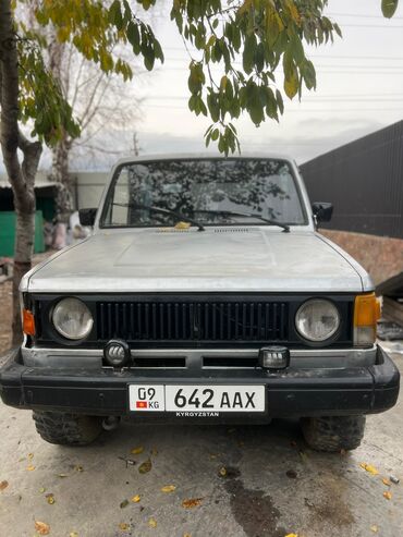 автомобили в рассрочку в бишкеке: Isuzu Trooper: 1986 г., 2.3 л, Механика, Дизель, Внедорожник