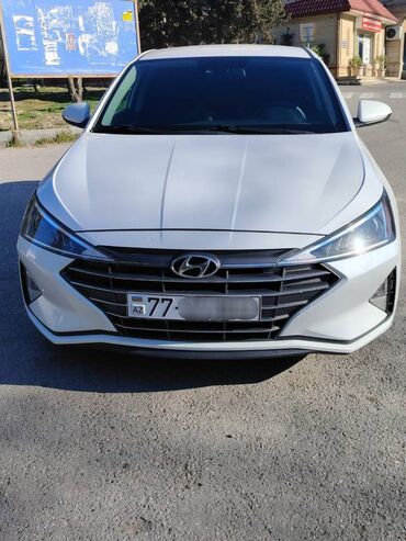 Hyundai: Hyundai Elantra: 2 l | 2020 il Sedan