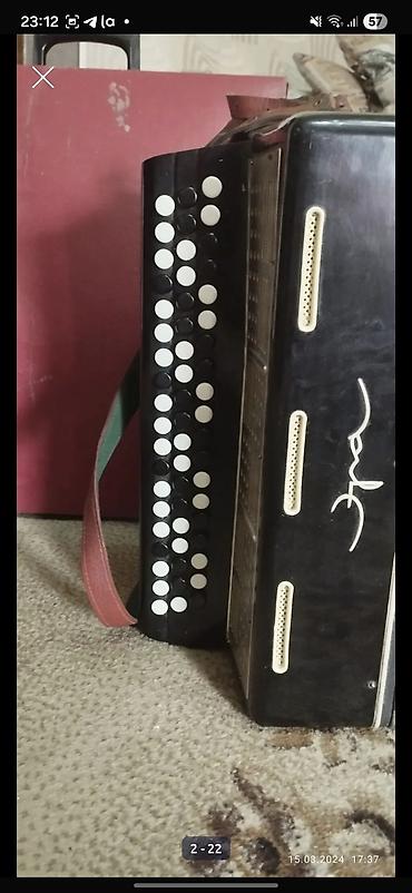 Гитары: Гитара гитары есть еще скрипка 1/8 и аккордеон барабанная установка — 28