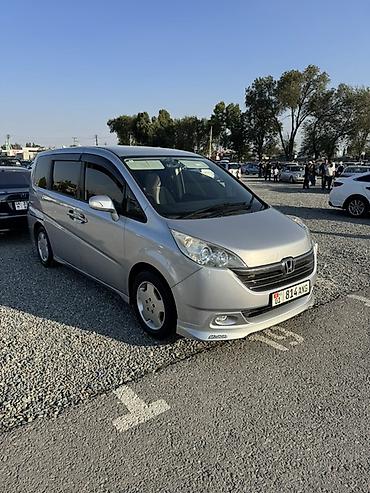 Honda Stepwgn: 2005 г., 2 л, Автомат, Бензин, Минивэн