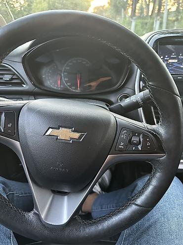 spark ltz: Chevrolet Spark: 2017 г., 1 л, Автомат, Бензин, Хэтчбэк — 10