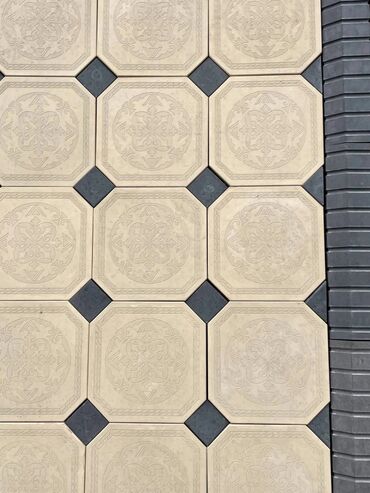 Тротуарная плитка: Тротуарная плитка для обустройства дорожек и площадок. В ассортименте — 5