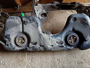 lanac za motor: REZERVOAR ZA BMW X1 OD 2010. DO 2014. GOD. | Rezervoar za bmw x1 — 1