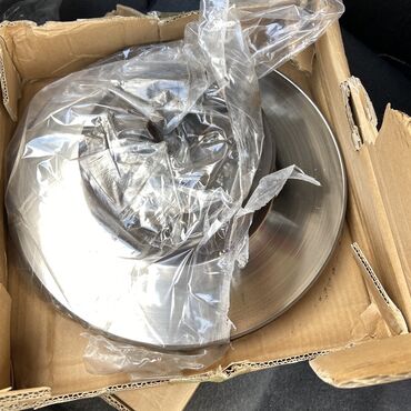 перфорация тормозных дисков: Комплект тормозных дисков Mercedes-Benz Б/у