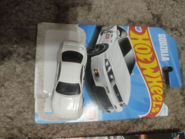 игрушечные машинки для мальчиков: Hot Wheels Нисан 200 Мерседес 210 Бмв вагон 240 Ламборгини 210