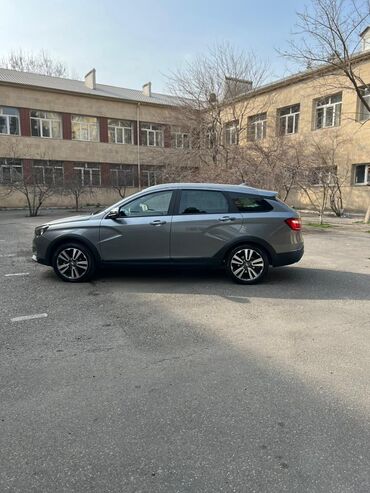 VAZ (LADA): VAZ (LADA) Vesta: 1.6 l | 2020 il 47000 km Universal — 6