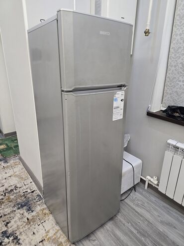 наушник повербанк: Муздаткыч Beko, Колдонулган, Эки камералуу
