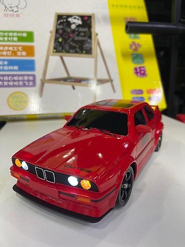 Игрушки: Дрифт Машинка BMW на радиоуправление🕹️ Дальность управления 40-50м — 10