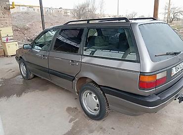 44 2: Volkswagen Passat: 1989 г., 1.8 л, Механика, Бензин, Универсал — 3