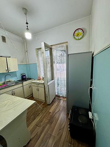 Mənzillər: Bakı, Yeni Yasamal, 4 otaqlı, Köhnə tikili, m. İnşaatçılar, 110 kv. m — 8