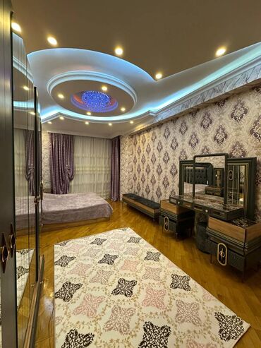 Uzunmüddətli kirayə mənzillər: 8 Noyabr metrosu Rahatin yanınında mənzil kirayə verilir. Mərtəbə — 3