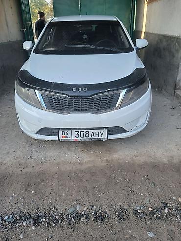 Kia Rio: 2014 г., 1.4 л, Механика, Бензин, Седан