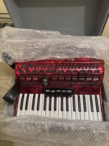 Аккордеоны: Продаю Привозной Германский Аккордеон Вельтмейстер meteor состоянии — 3