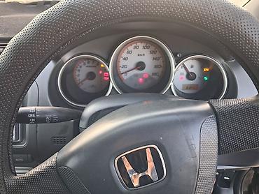 акорд 2 4: Honda Fit: 2005 г., Автомат, Хэтчбэк — 4