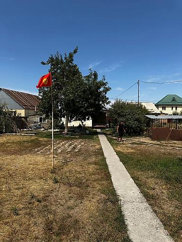 Продажа коттеджей и домов: Продаю дом в Арча-Бешике! 📍Адрес: Арча-Бешик Кол-во соток- 9 Кол-во — 11