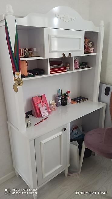 Uşaq və gənc otağı üçün dəstlər: Oğlan üçün, Yeni, Təknəfərlik çarpayı, Yazı masası, Dolab, Komod — 4