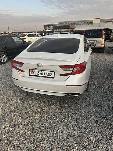 sprinter 4 4: Honda Accord: 2018 г., 1.5 л, Автомат, Бензин, Седан — 4
