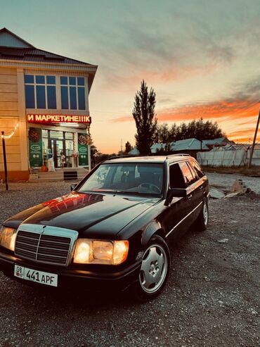 Mercedes-Benz: Mercedes-Benz W124: 1993 г., 2.2 л, Механика, Бензин, Универсал — 3