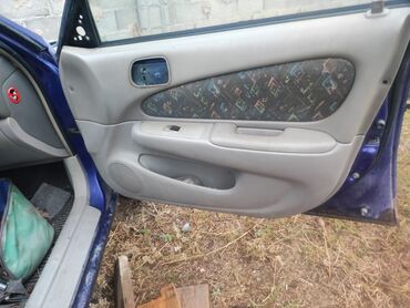 Toyota: Toyota Corolla: 1998 г., 1.3 л, Механика, Бензин, Седан — 8