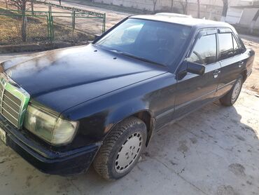 124 салон: Mercedes-Benz E-Class: 1988 г., 2.3 л, Механика, Бензин, Седан