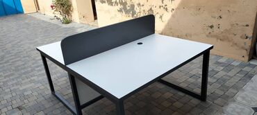Ofis masaları: İşlənmiş, İşçi üçün, Kvadrat masa — 2