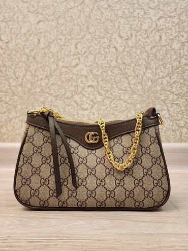 сумка гуччи: Классическая сумка, Gucci, Италия, Материал: Натуральная кожа, Застежка на молнии, Множество карманов, Регулируемый ремень, Женские, Новый