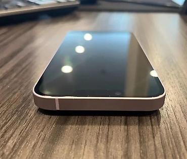 Apple iPhone: Apple iPhone – bela boja - Ekran: 6.1" Super Retina XDR, ravne ivice — 7