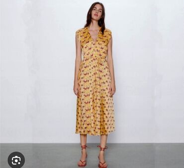Zara M (EU 38), color - Yellow, Without sleeves