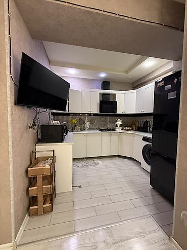 ağ seher: 3 otaqlı, Yeni tikili, 85 kv. m — 3