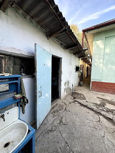 Продажа коттеджей и домов: 📌В селе Полтавка продается большой угловой дом из 5-ти комнат и — 9