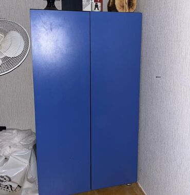 Dolablar: Açılan, 2 qapılı Düz dolab, Qarderob, paltar dolabı