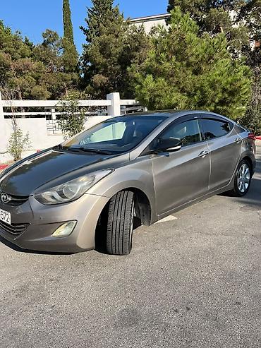 spoiler elantra 2017: Hyundai Elantra: 1.8 l | 2012 il Sedan — 4
