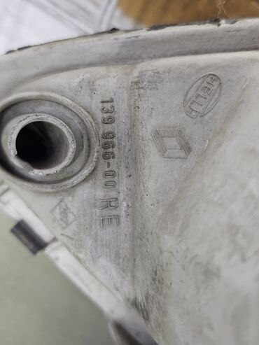 Передние фары: Передняя правая фара Renault 1996 г., Б/у, Оригинал, Германия — 10