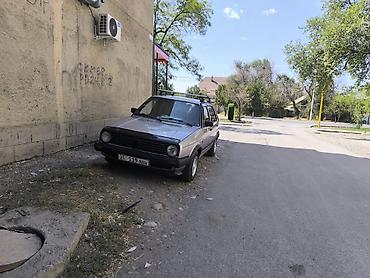 Продажа авто: Volkswagen Golf: 1987 г., 1.8 л, Механика, Бензин, Хэтчбэк — 4