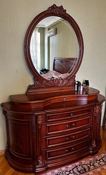 Qonaq otağı dəstləri: İşlənmiş, Jurnal masası, Komod, Divan, Kredit yoxdur — 12